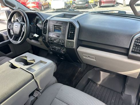 Used 2017 Ford F150 XLT AWD/4WD image 30