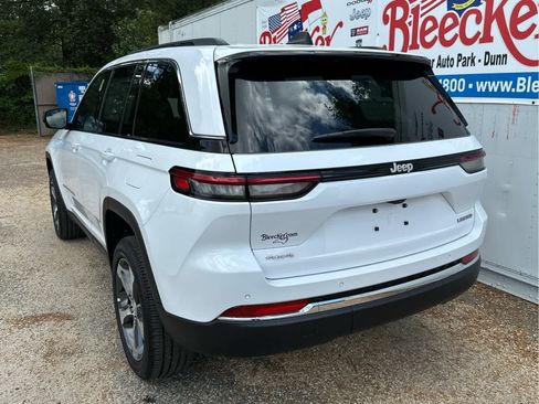 New 2025 Jeep Grand Cherokee Limited w/ Trailer Tow Package image 8