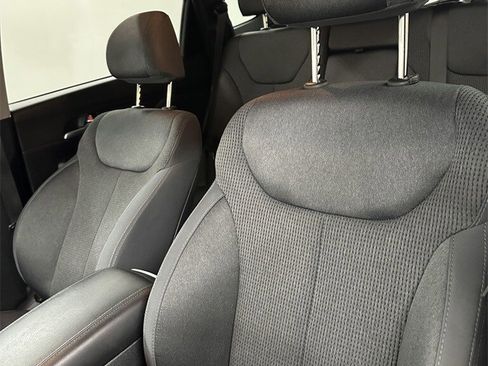 Used 2020 Hyundai Santa Fe SEL image 12