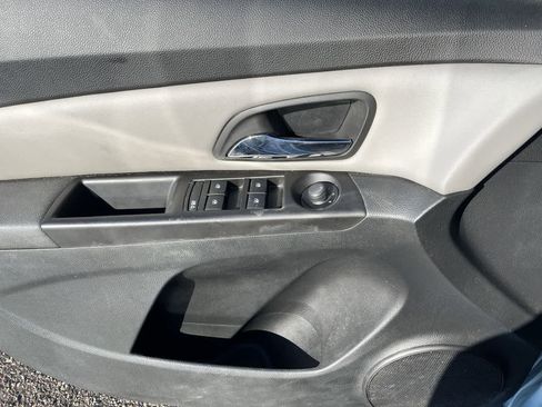 Used 2012 Chevrolet Cruze LS w/ Connectivity Package image 26