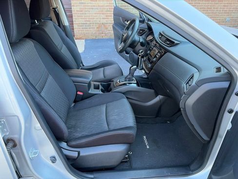 Used 2017 Nissan Rogue S w/ S Appearance Package AWD/4WD image 24