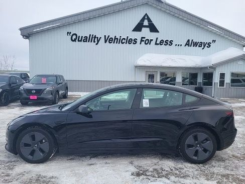 Used 2022 Tesla Model 3 Long Range image 25