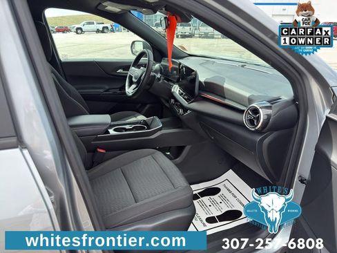 Used 2025 Chevrolet Equinox LT AWD/4WD image 10