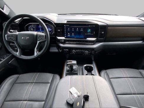 Used 2024 Chevrolet Silverado 1500 High Country w/ Midnight Edition AWD/4WD image 16