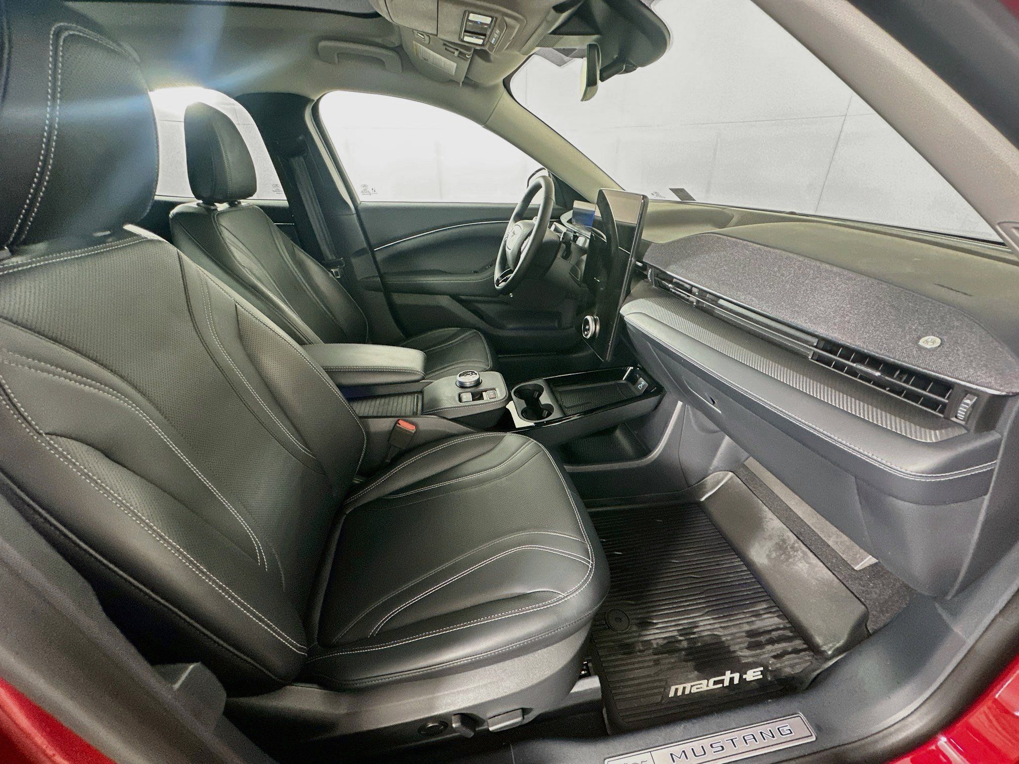 Used 2022 Ford Mustang Mach-E Premium RWD image 31