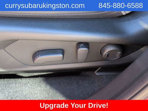 Used 2025 Subaru Forester Premium image 13