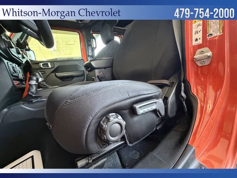 Used 2018 Jeep Wrangler Unlimited Rubicon w/ Steel Bumper Group image 15