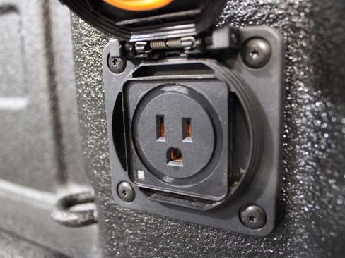 Used 2025 GMC Sierra 1500 Elevation image 15