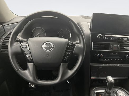 Used 2024 Nissan Armada SV AWD/4WD image 12