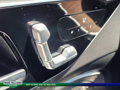 Used 2023 Mercedes-Benz C 300 4MATIC Sedan image 11