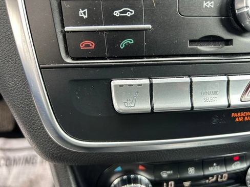 Used 2019 Mercedes-Benz CLA 250 4MATIC image 29