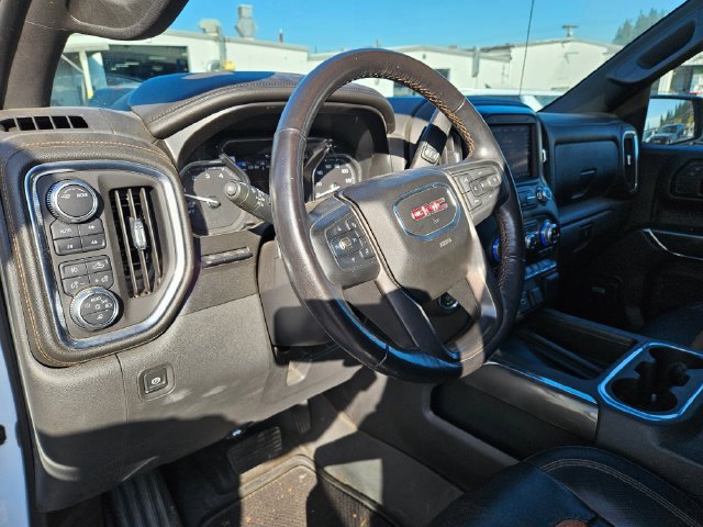 Used 2021 GMC Sierra 1500 AT4 w/ Technology Package AWD/4WD image 9