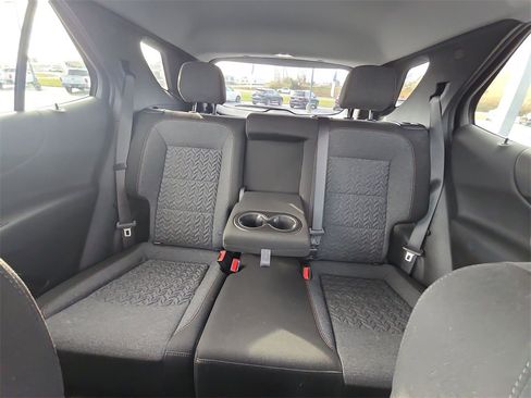 Used 2024 Chevrolet Equinox LT image 28