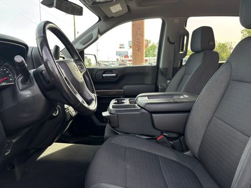 Used 2021 Chevrolet Silverado 1500 LT w/ Z71 Off-Road Package image 17