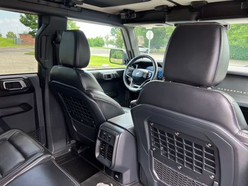 Used 2025 Ford Bronco Badlands AWD/4WD image 35