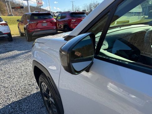 Used 2026 Subaru Forester Premium image 10