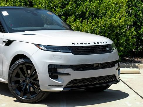 New 2026 Land Rover Range Rover Sport Dynamic SE AWD/4WD image 9
