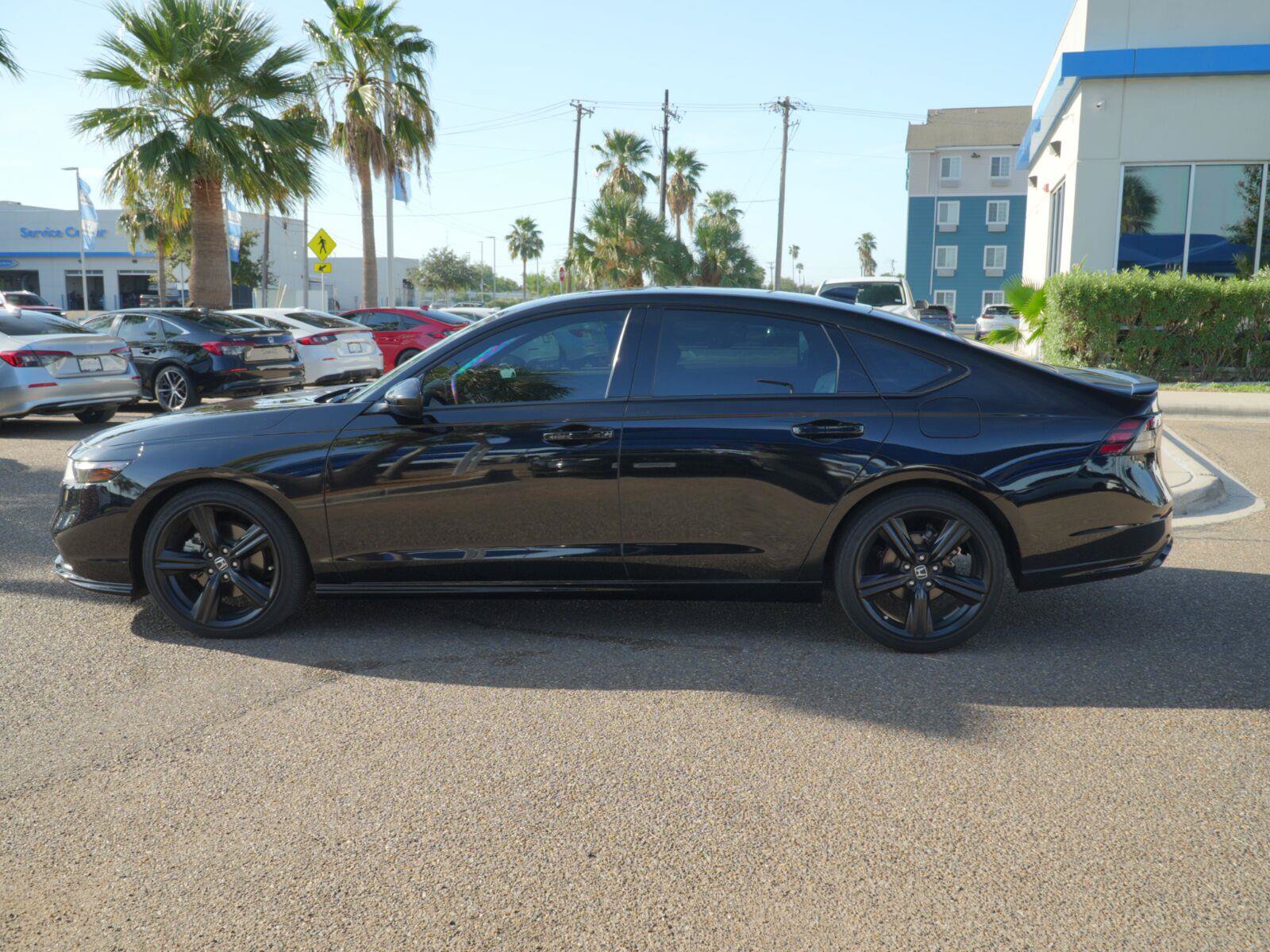 Used 2025 Honda Accord Sport image 8