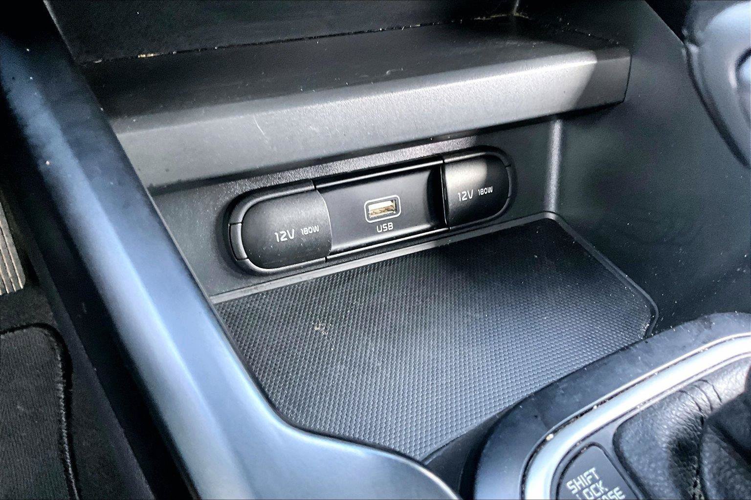 Used 2020 Kia Soul X-Line FWD image 32