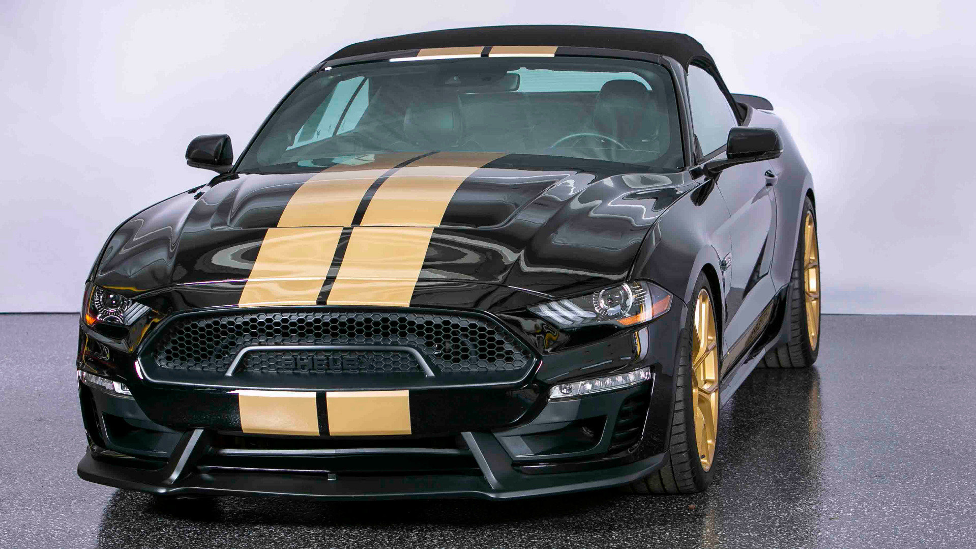 Used 2019 Ford Mustang GT Premium w/ GT Performance Package RWD image 6