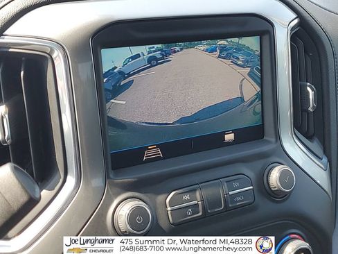 Used 2019 Chevrolet Silverado 1500 RST AWD/4WD image 16