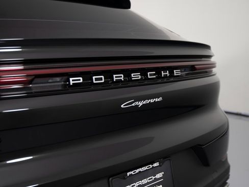 New 2026 Porsche Cayenne E-Hybrid Coupe image 35