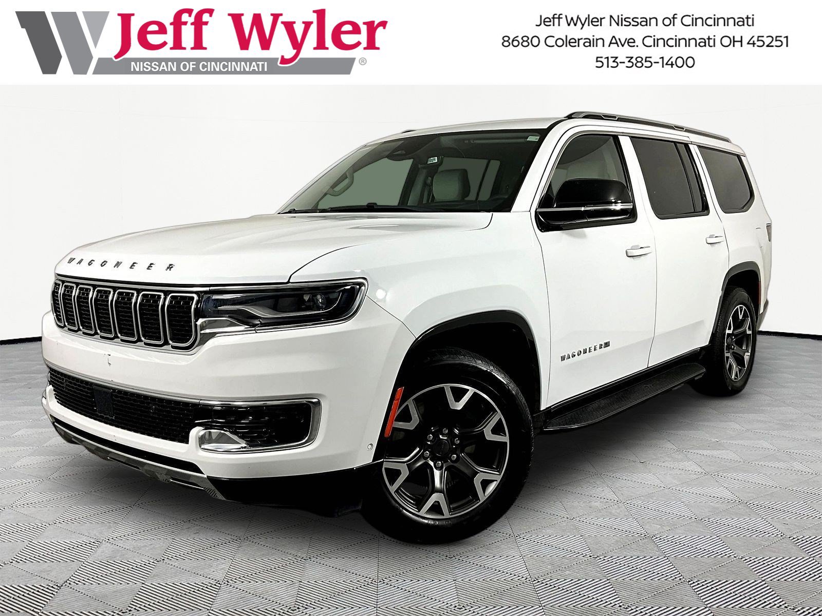 Used 2024 Jeep Wagoneer Series III AWD/4WD image 1
