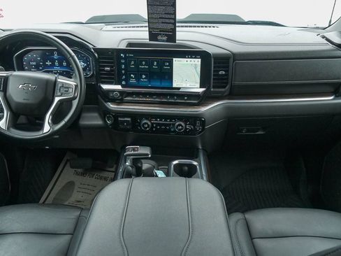 Used 2023 Chevrolet Silverado 1500 LT Trail Boss w/ Convenience Package II AWD/4WD image 11