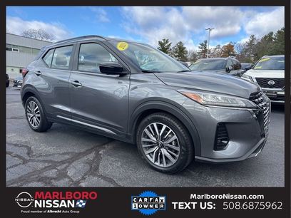 Used 2024 Nissan Kicks SR