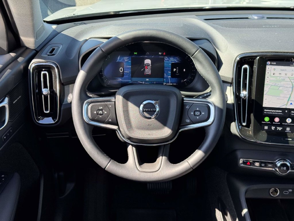 Used 2026 Volvo XC40 B5 Ultra w/ Climate Package AWD/4WD image 12