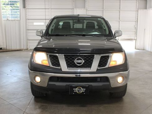 Used 2014 Nissan Frontier SL w/ SL Moonroof Package RWD image 3