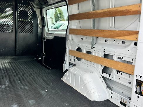 Used 2024 Ford Transit 250 Low Roof w/ Exterior Upgrade Package image 18