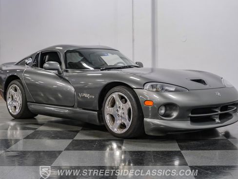 Used 2002 Dodge Viper GTS image 14