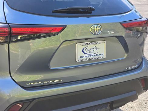 Used 2022 Toyota Highlander XLE image 31