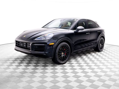 Certified 2023 Porsche Cayenne GTS AWD/4WD image 1