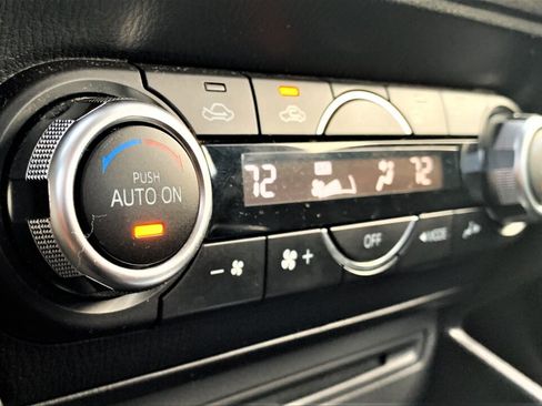 Used 2016 MAZDA MAZDA3 i Touring w/ Popular Equipment Package image 14