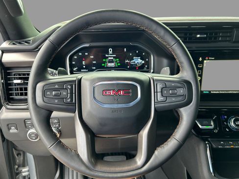 Used 2025 GMC Sierra 1500 AT4 w/ AT4 Premium Package AWD/4WD image 27
