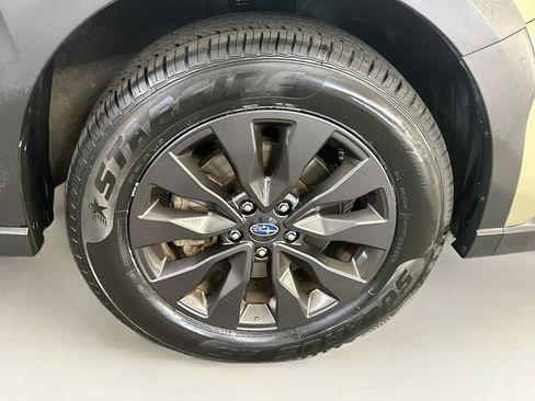Used 2025 Subaru Outback Onyx Edition AWD/4WD image 11