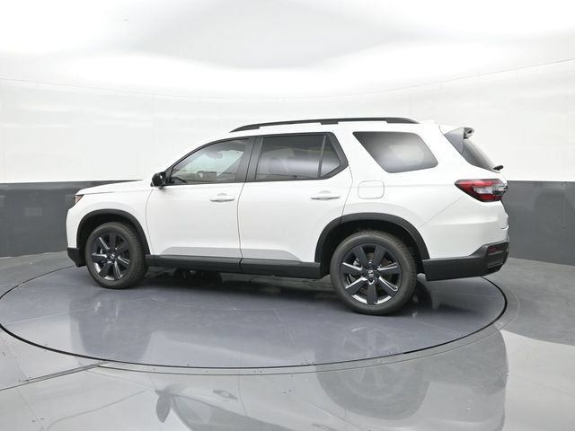 New 2026 Honda Pilot Sport image 5