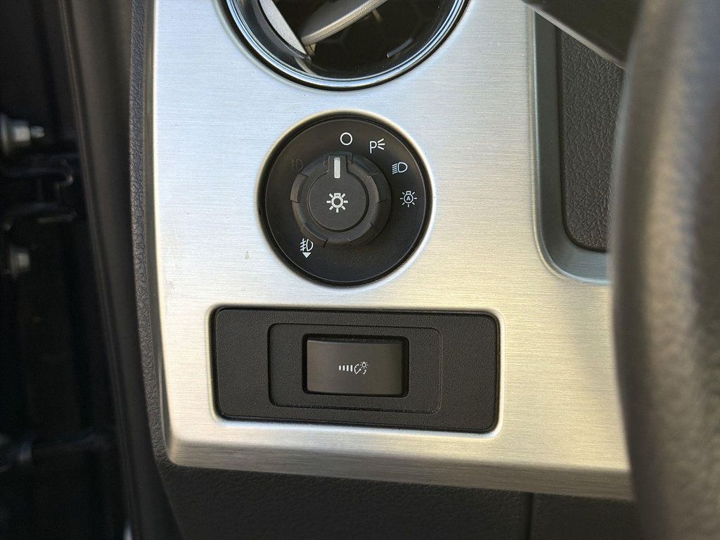 Used 2013 Ford F150 Platinum AWD/4WD image 11