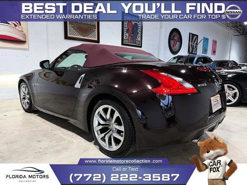 Used 2012 Nissan 370Z Touring RWD image 10