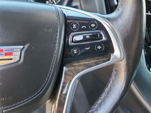 Used 2018 Cadillac Escalade ESV Platinum AWD/4WD image 26