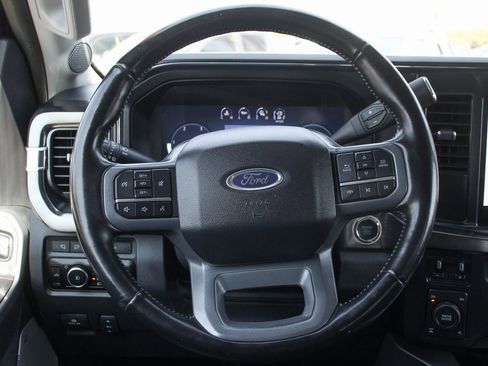 Used 2023 Ford F250 Lariat w/ Black Appearance Package image 23
