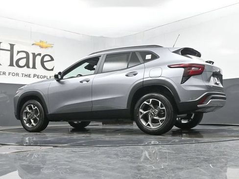 New 2026 Chevrolet Trax LT FWD image 33