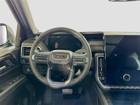 Used 2025 GMC Yukon Elevation image 21