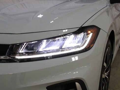 New 2026 Volkswagen Jetta SE image 33