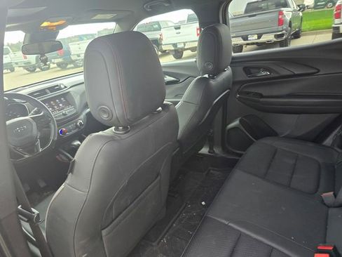 Used 2022 Chevrolet TrailBlazer RS FWD image 18