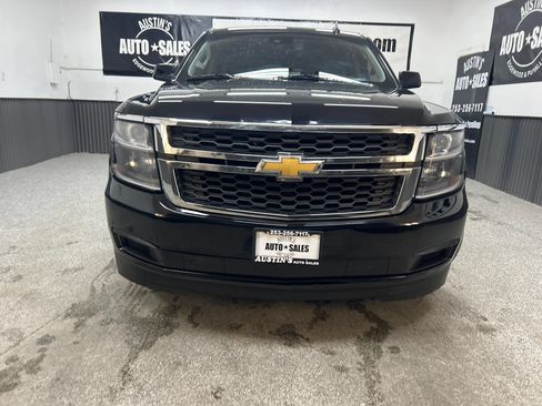 Used 2018 Chevrolet Suburban LT AWD/4WD image 2