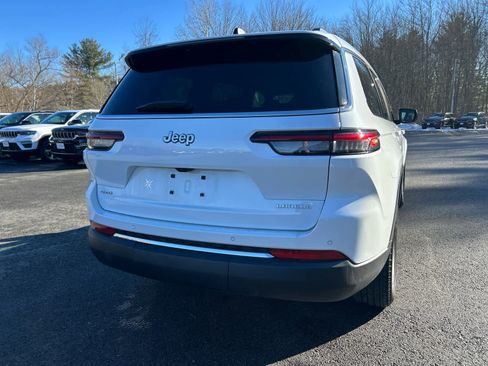 Used 2025 Jeep Grand Cherokee L Laredo w/ Luxury Tech Group I image 9