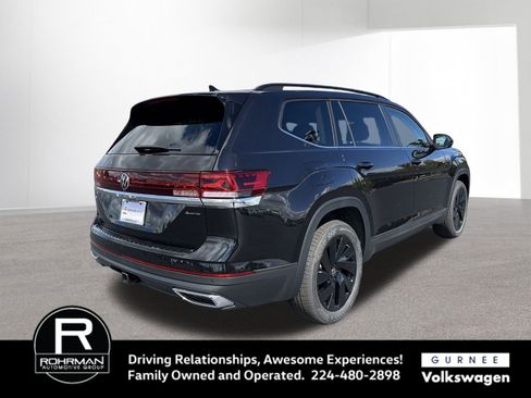New 2026 Volkswagen Atlas SE image 10
